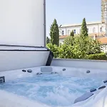 In With Bubble Bath 펜션