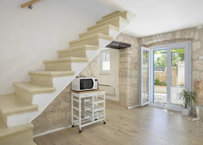 In With Bubble Bath 메덜린